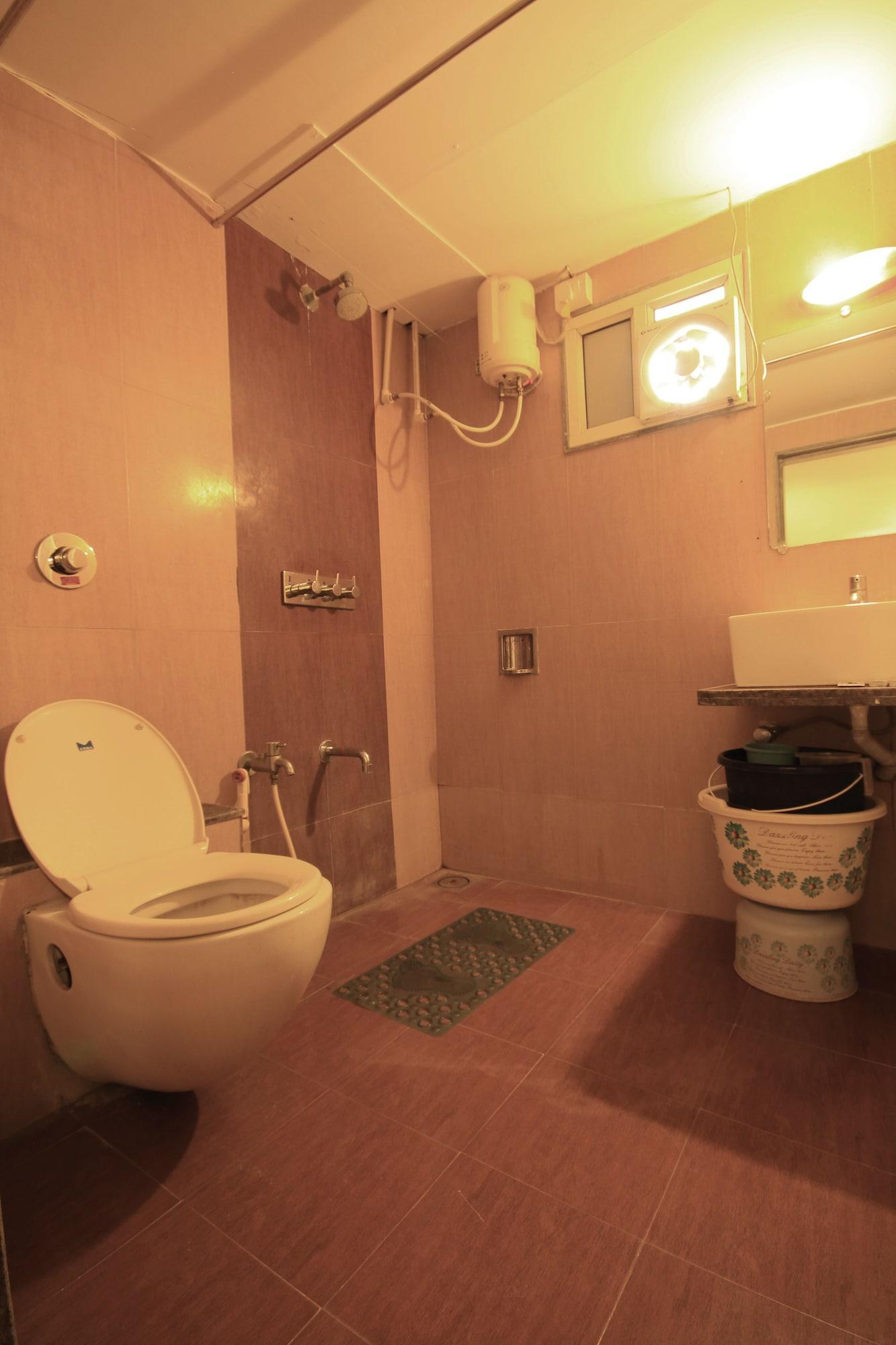 Fabhotel Kadamb Inn Ahmedabad Exterior photo