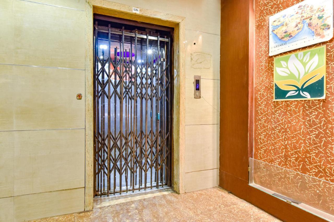 Fabhotel Kadamb Inn Ahmedabad Exterior photo